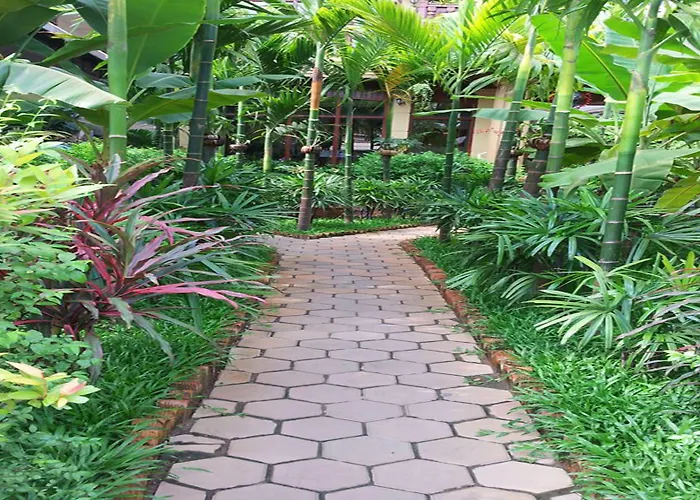 Angkor Vattanakpheap Hotel 3*